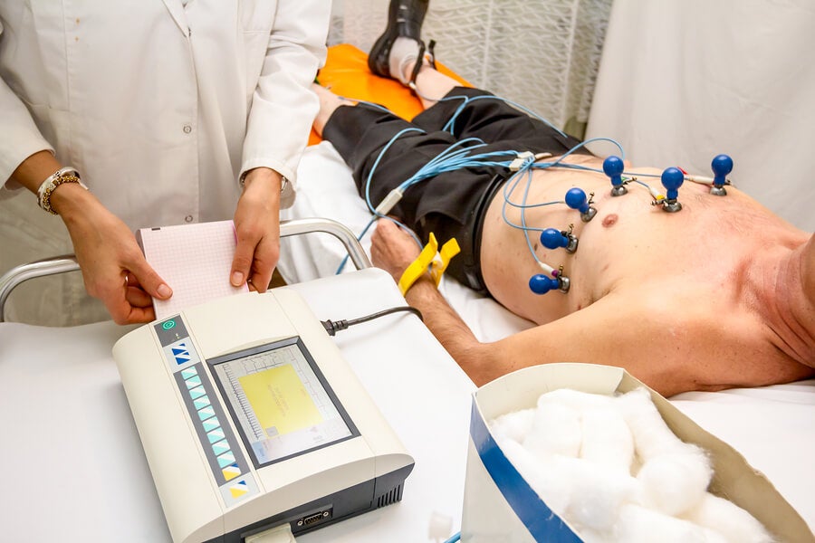 electrocardiograma-hombre